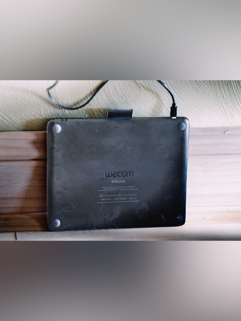 Wacom Intuos Tablet - Picture 3 of 5